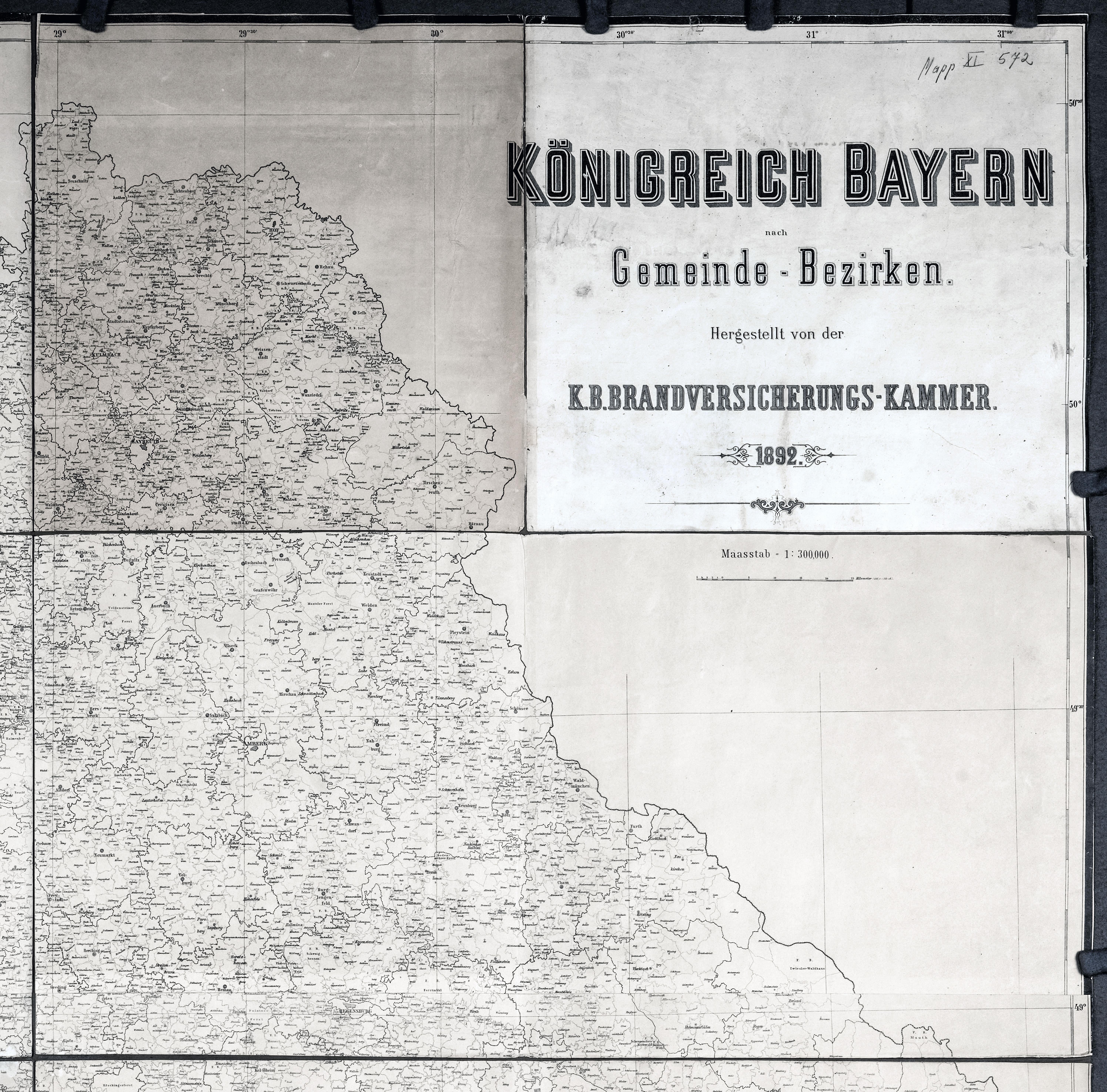 Eine Schwarz-Weiß-Karte von Königreich Bayern, Deutschland, die geographische Merkmale wie Flüsse, Berge und Städte zeigt, mit informativem Text.