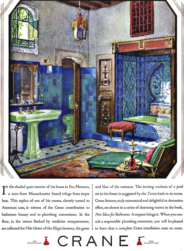 Eine Badezimmerszene mit einem Waschbecken, einem Wasserhahn, einem Spiegel, einer Lampe, einem Fenster, einer Tür, einer westlichen Toilette, einem Hocker, einem Stuhl, einer Badewanne und einem Teppich, dargestellt auf einer Seite eines Buches mit gedrucktem Text.