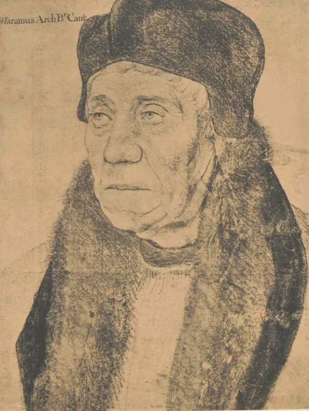 Eine ältere Frau mit schwarzem Hut und einem Pelzcape, die ihre Haare zu einem Dutt gebunden hat, schaut zur Seite und hat einen sanften Ausdruck.