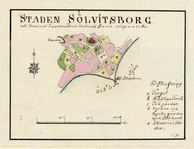 Ein detaillierter Stadtplan von Staden Solvitsborg, Schweden, auf Papier, der Straßen, Gebäude und Sehenswürdigkeiten zeigt.
