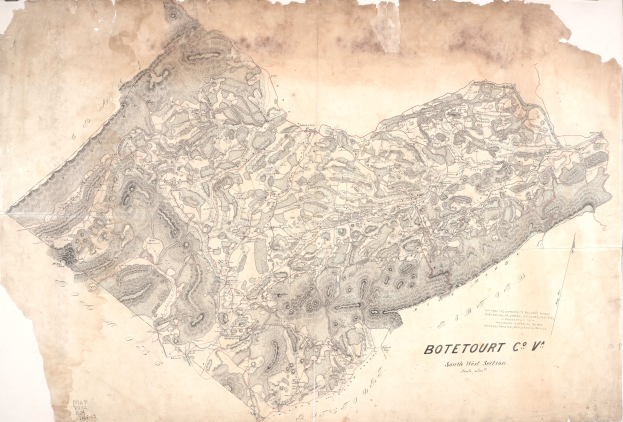 Ein detaillierter alter Stadtplan von Botetourt, der Straßen, Gebäude und Sehenswürdigkeiten zeigt, mit zusätzlichem Text, der Informationen über die Bevölkerung, Straßen und Sehenswürdigkeiten der Stadt enthält.
